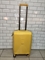 Чемодан L'Case Premium Желтый Moscow S+ 302